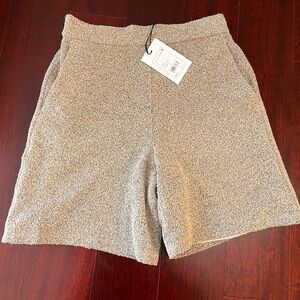 Theory pull on short in tweed